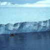Un iceberg gigante nell’oceano Pacifico