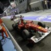 Vettel illunina la notte di Singapore