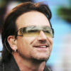 Bono in campo per i vaccini