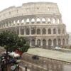 Nevicata su Roma, chiude il Colosseo