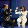 Duetto al bacio tra Pausini e Bosè