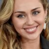 Miley Cyrus in lingerie bollente