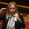 Governo: Meloni replica al Senato ed ottiene la fiducia. ‘Taglio del cuneo fiscale fino a 5 punti’