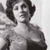 Gina Lollobrigida: Rose rosse, bersaglieri e fan: l’addio ad una Vera Diva italiana