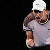 Sinner batte Djokovic: è in finale agli Australian Open. Affronterà Medvedev. Jannik: “Buongiorno Italia”. Nole: “Mi ha dominato”